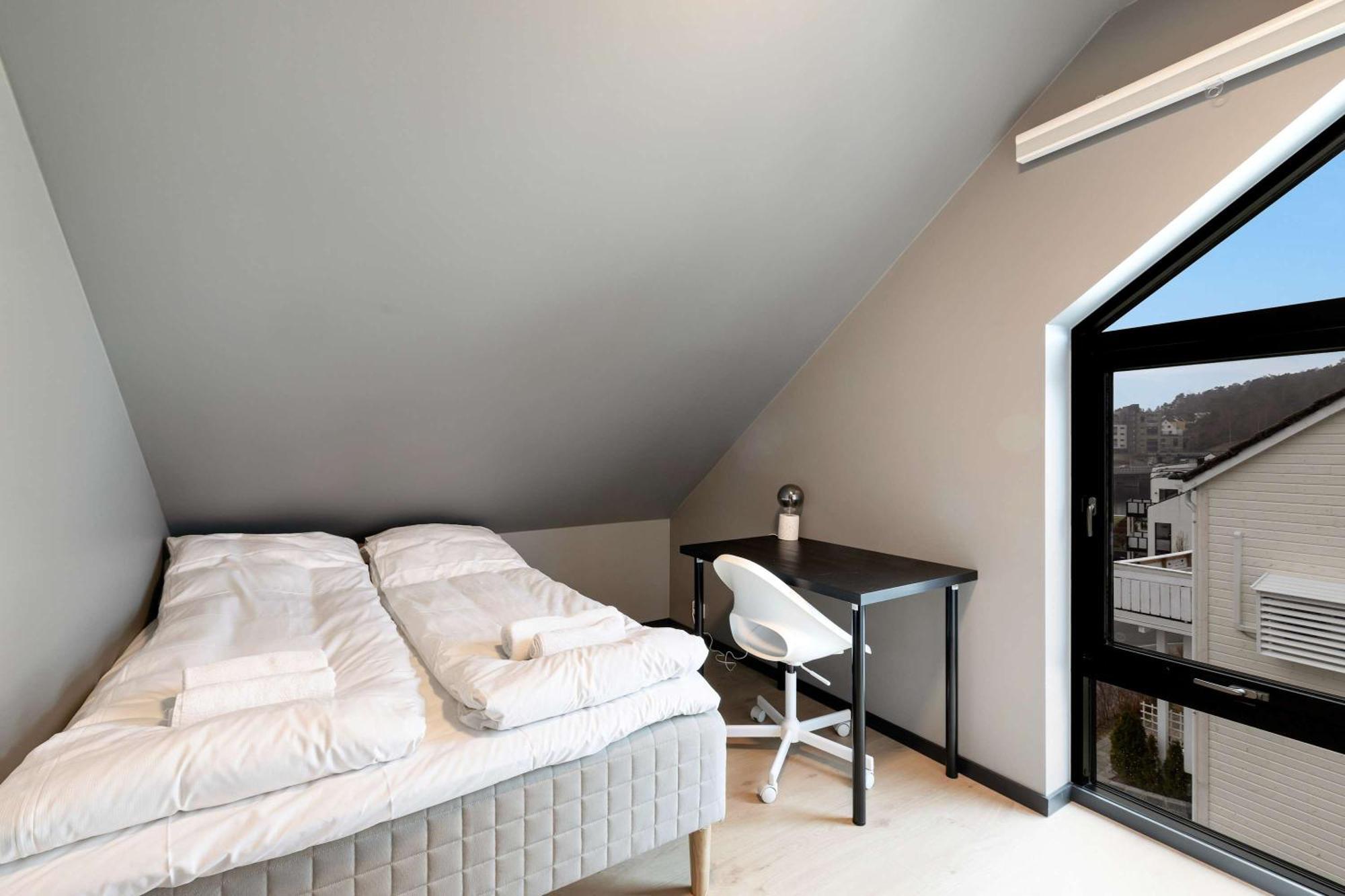 Dinbnb Homes 5 Bedroom Family House - Free Parking Apartment